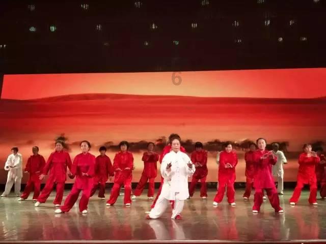 杨浦启动“YOUNG浦爱生活”跨年迎新购物季
