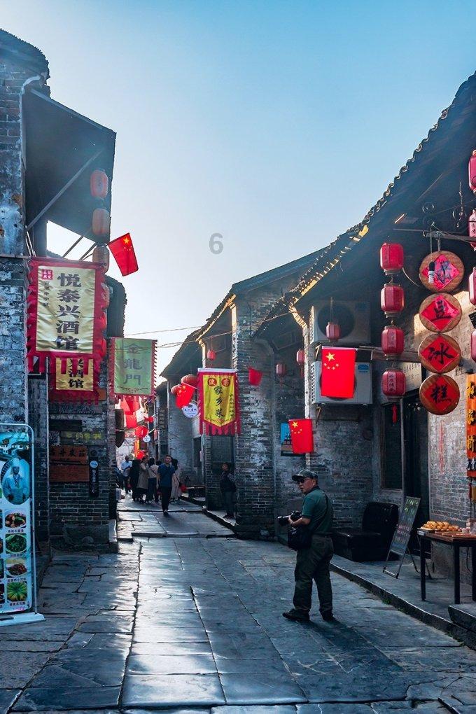 参赛佳丽如何在比赛中建立良好的人际关系,拓展人脉?